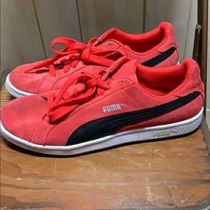 Puma shoes size 10